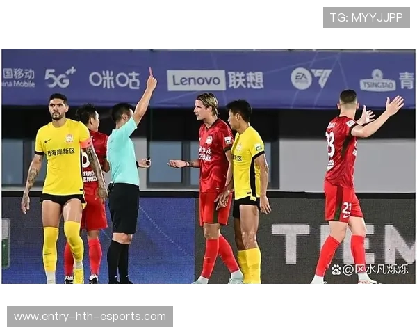 裁判争议判罚点燃舆论，规则透明性受检验