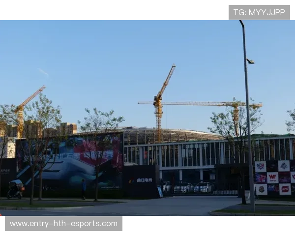 电竞主题公交上线提升城市电竞氛围,电竞主题公园 电竞主题公交上线提升城市电竞氛围,电竞主题公园